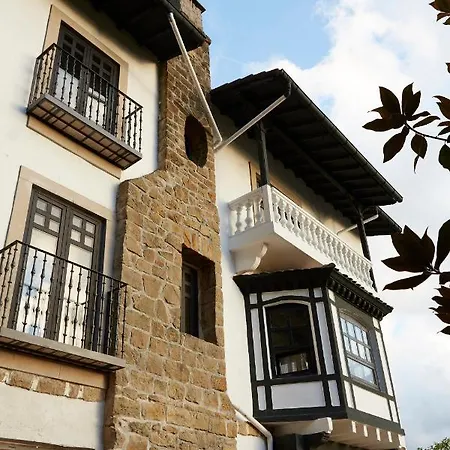 Boutique Mendi Argia Hotel